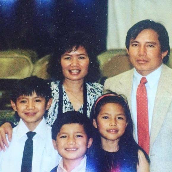 Meet your Posher, Toni - Picture 1 of 1